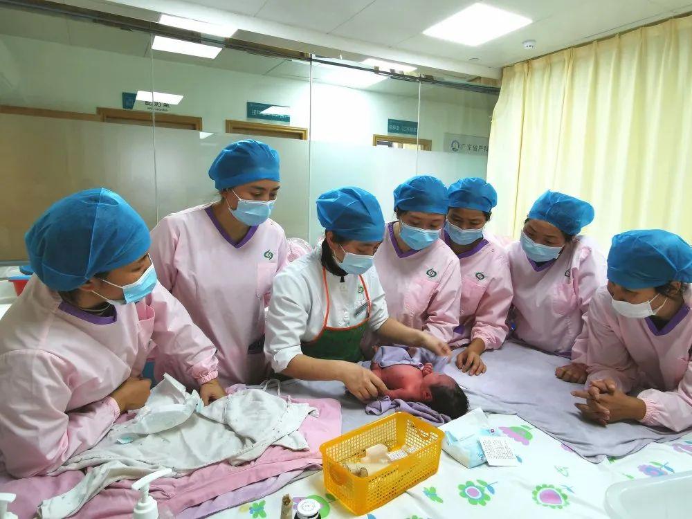 祁东县妇婴监护型护送